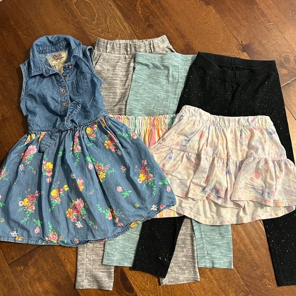 Lot of Sz 6-7 Girl’s Clothes - Picture 1 of 9